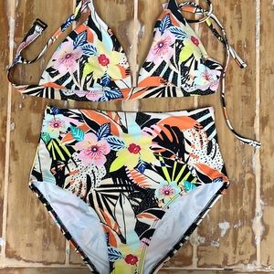 Old Navy high waisted two piece bathing suit!
